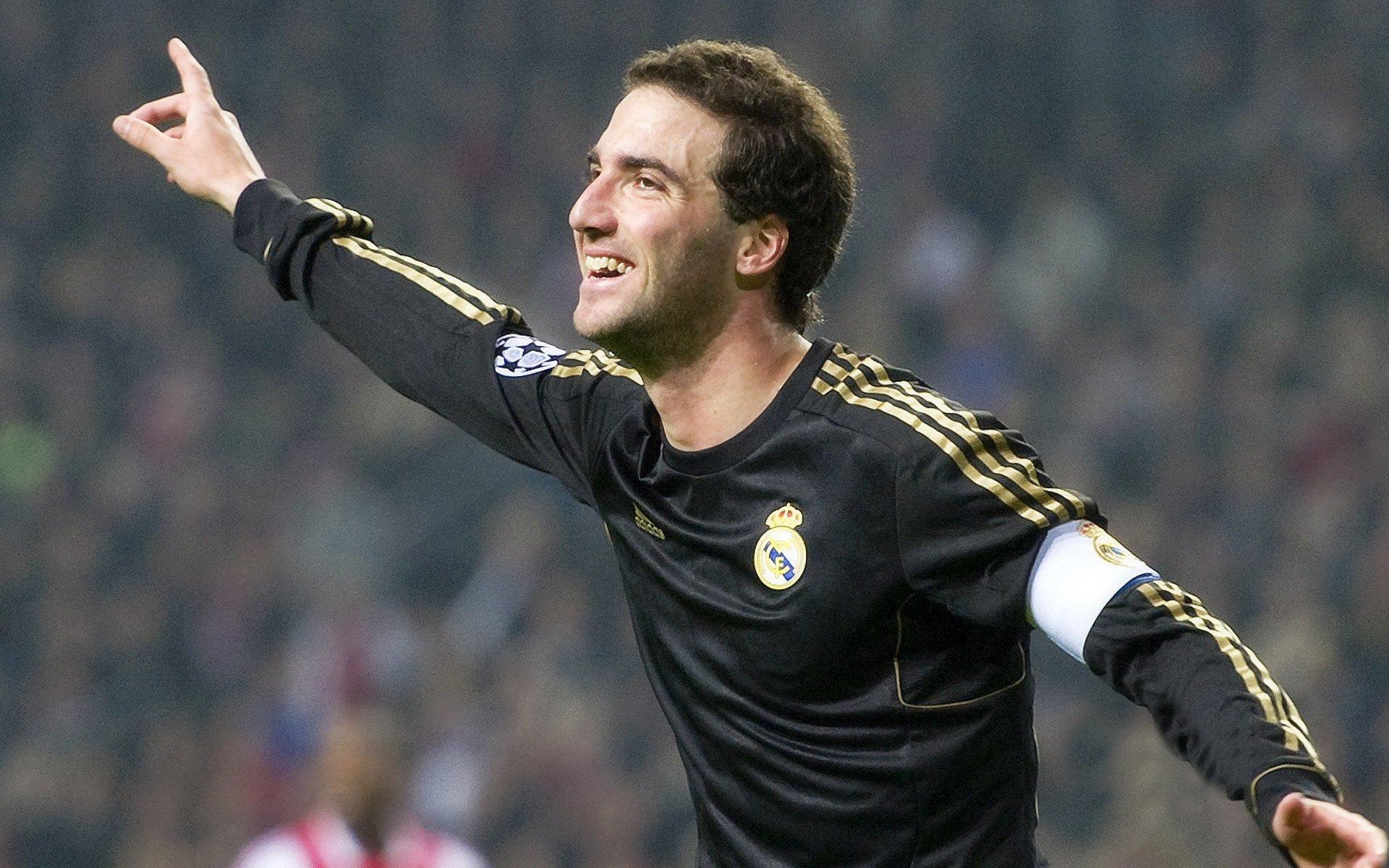 埃梅里执掌维拉展现大师级掌控力 拜仁换帅传闻下未来成谜